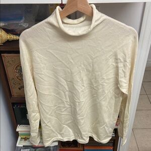 Uniqlo X Theory Off-White Turtleneck Sweater